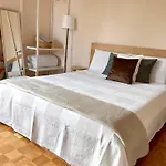 Casa Ling -ac - Parking-2bathrooms Bed & Breakfast Como