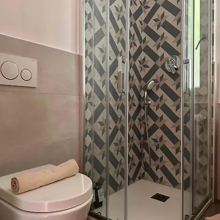 Alojamento de Acomodação e Pequeno-almoço Casa Ling -ac - Parking-2bathrooms Como