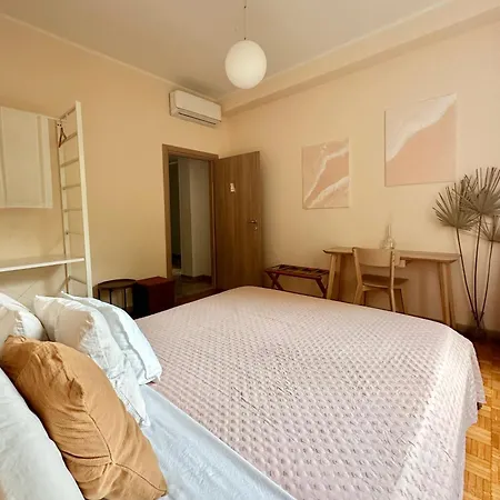 Bed & Breakfast Casa Ling -ac - Parking-2bathrooms