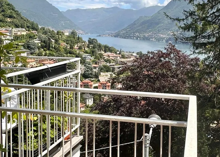 Casa Ling -ac - Parking-2bathrooms Oda ve Kahvaltı Como